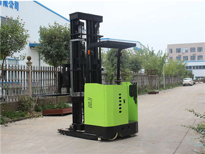 三向電動(dòng)叉車