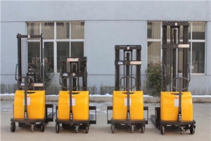 為什么半電動堆高車需要定期更換機油 ?