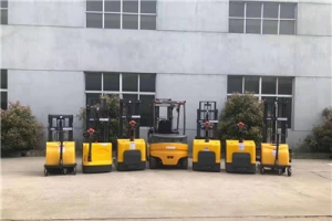 如何讀懂輕型全電動堆高車的技術參數?