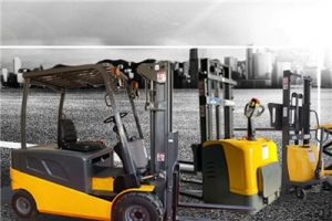 倉(cāng)儲(chǔ)搬運(yùn)叉車在裝卸貨物作業(yè)時(shí)有什么要求?
