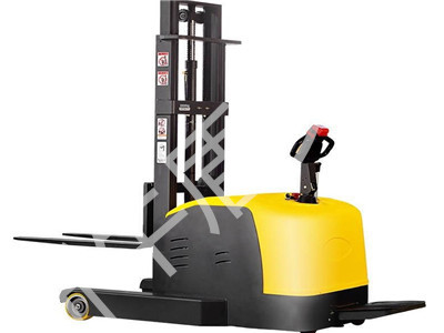 全電動前移式堆高車