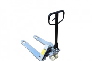 倉(cāng)儲(chǔ)叉車(chē)廠家電動(dòng)叉車(chē)特點(diǎn)及工作環(huán)境