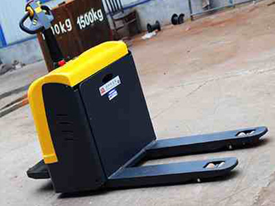 電動(dòng)搬運(yùn)車(chē)