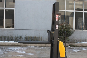 半電動堆高車的常見故障有哪些？