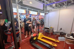 想買到性價比高的手動液壓搬運車?看這篇就夠了!