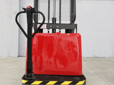 步行式堆高車需要叉車證嗎？新牛頓告訴你答案