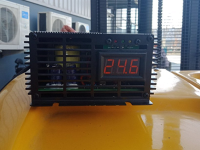 前移式電動(dòng)堆高車